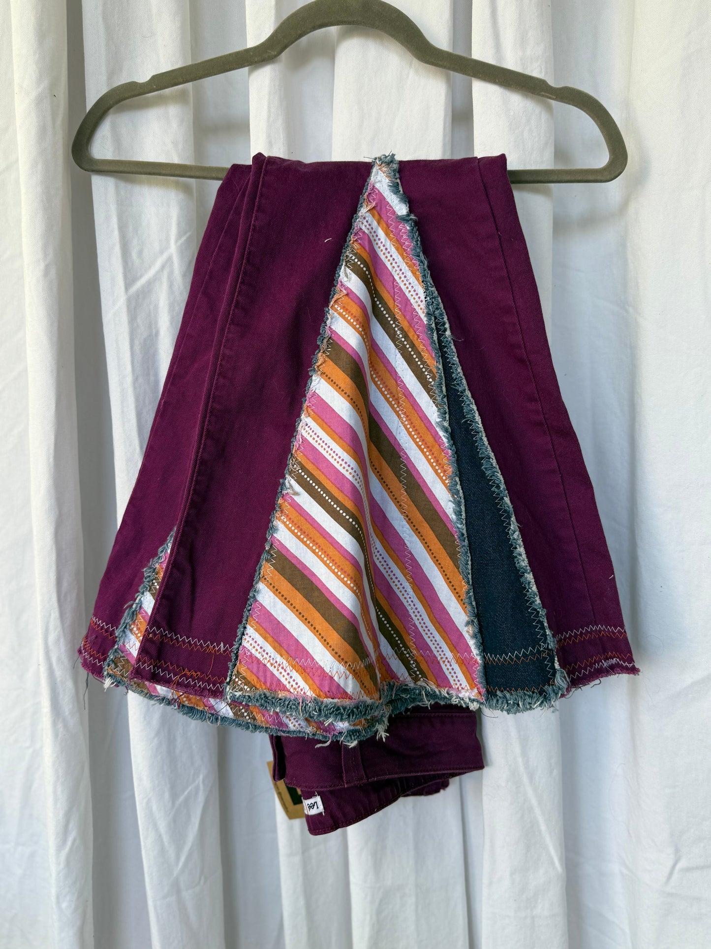 Purple Lee Rider Bell Bottom Jeans (Size 6)– Flare Pants with Diagonal Insert – Sustainable Retro Denim