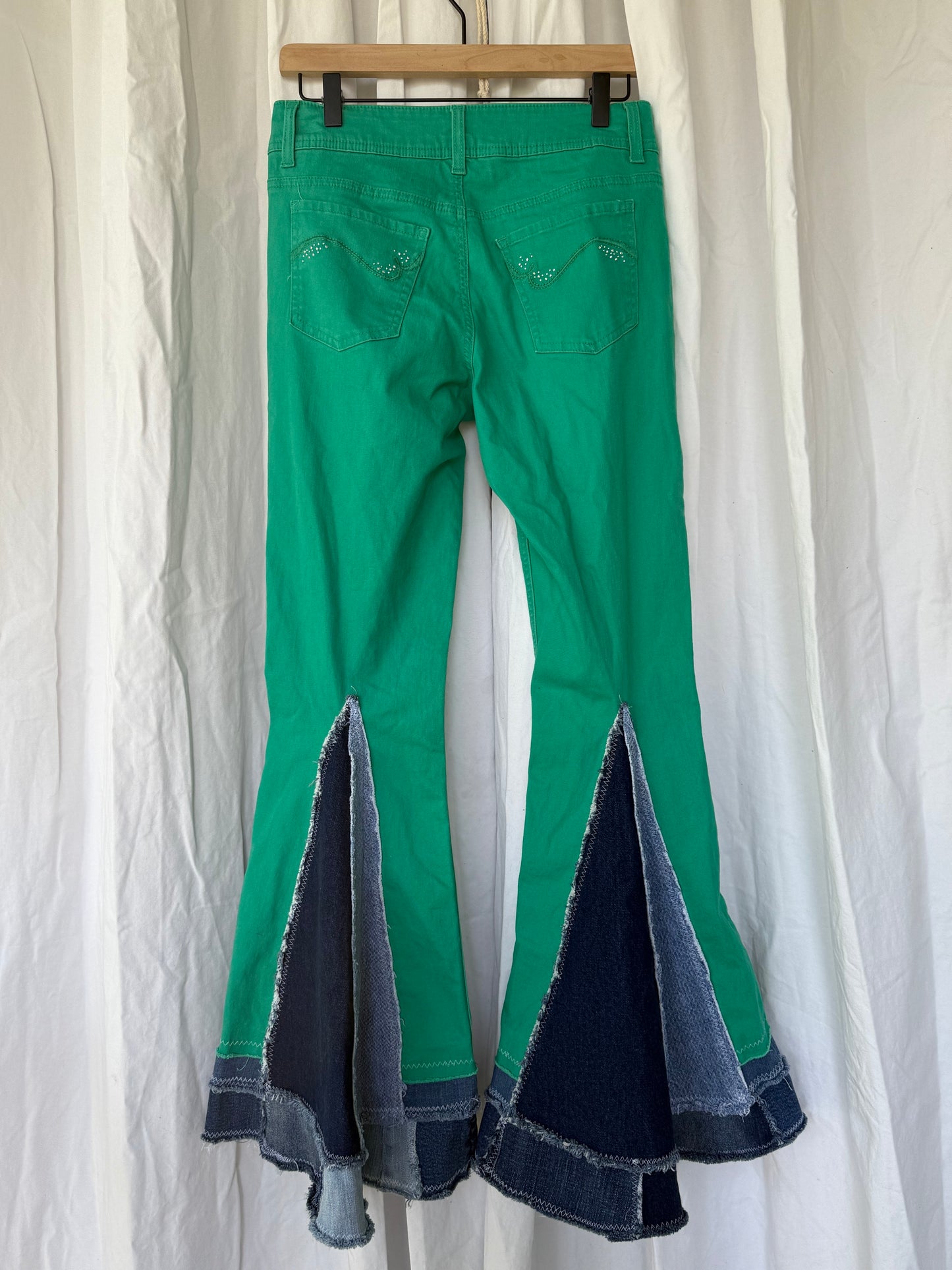 Green Bell Bottom Jeans (size 8) – Retro Denim Contrast Flare