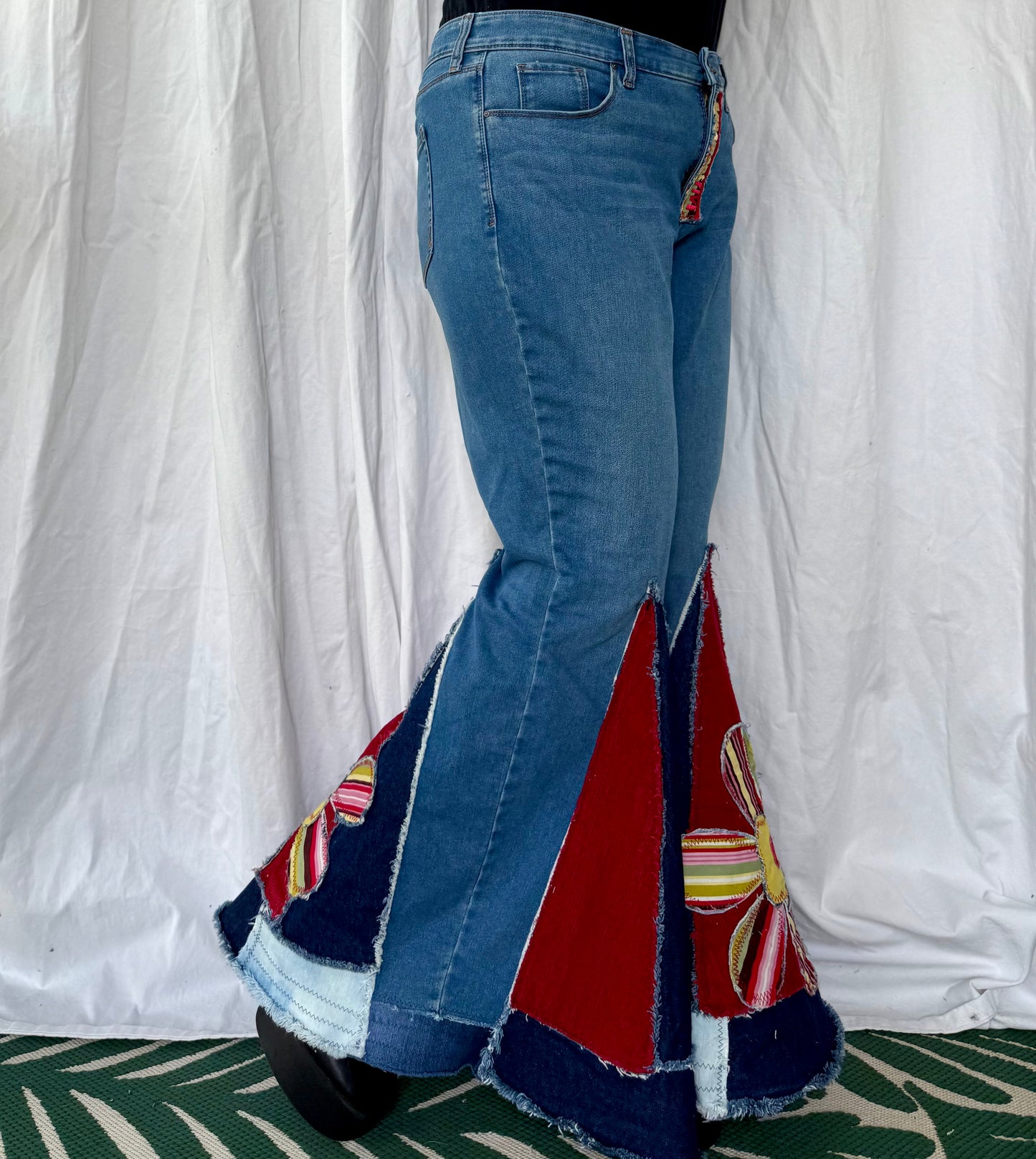 Striped Retro Flower Bell Bottoms - Size 16 (34x31