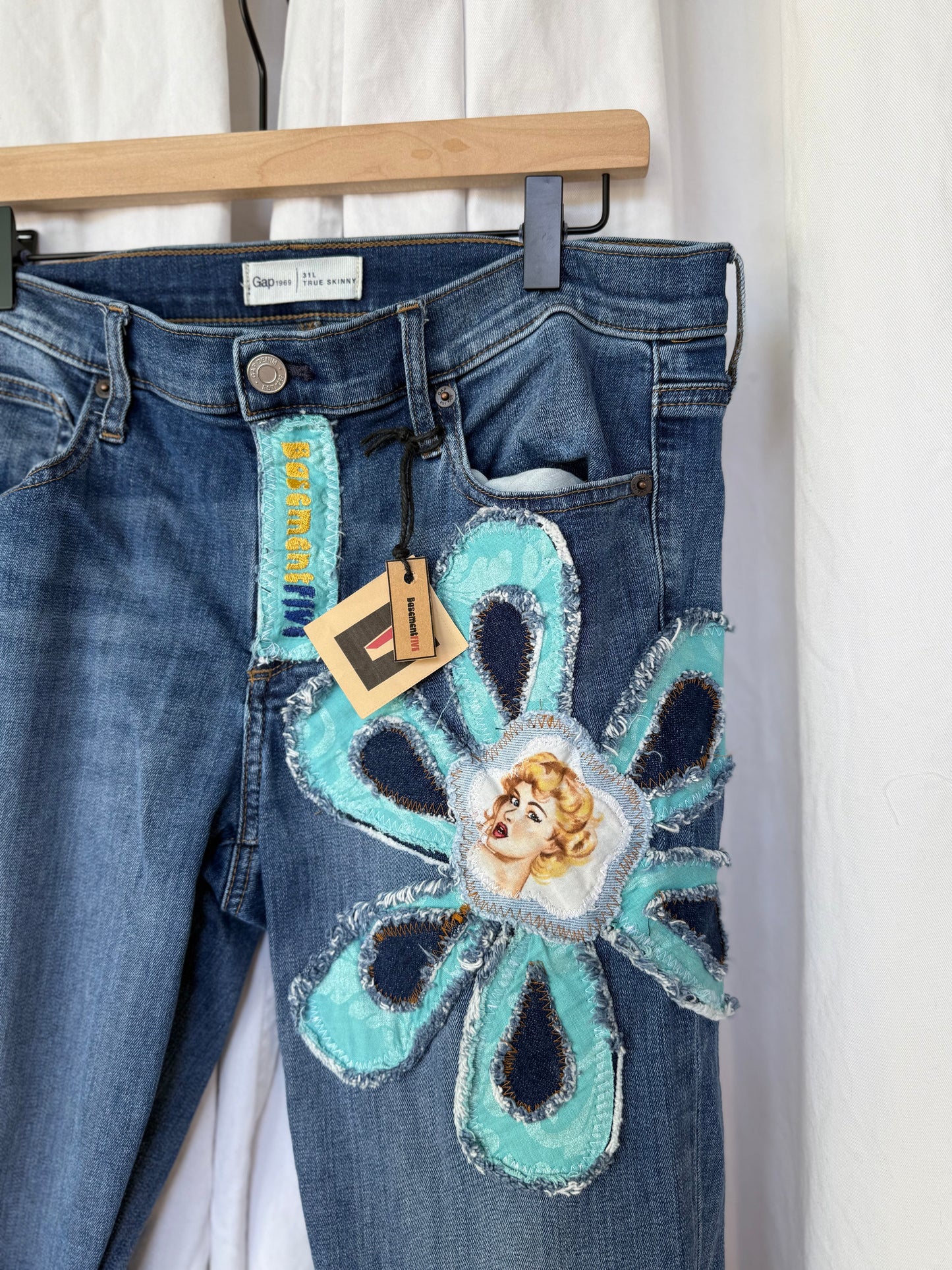Retro Pinup Girl Flower Power Bell Bottom Jeans (size 12) – Bold Vintage Vibes