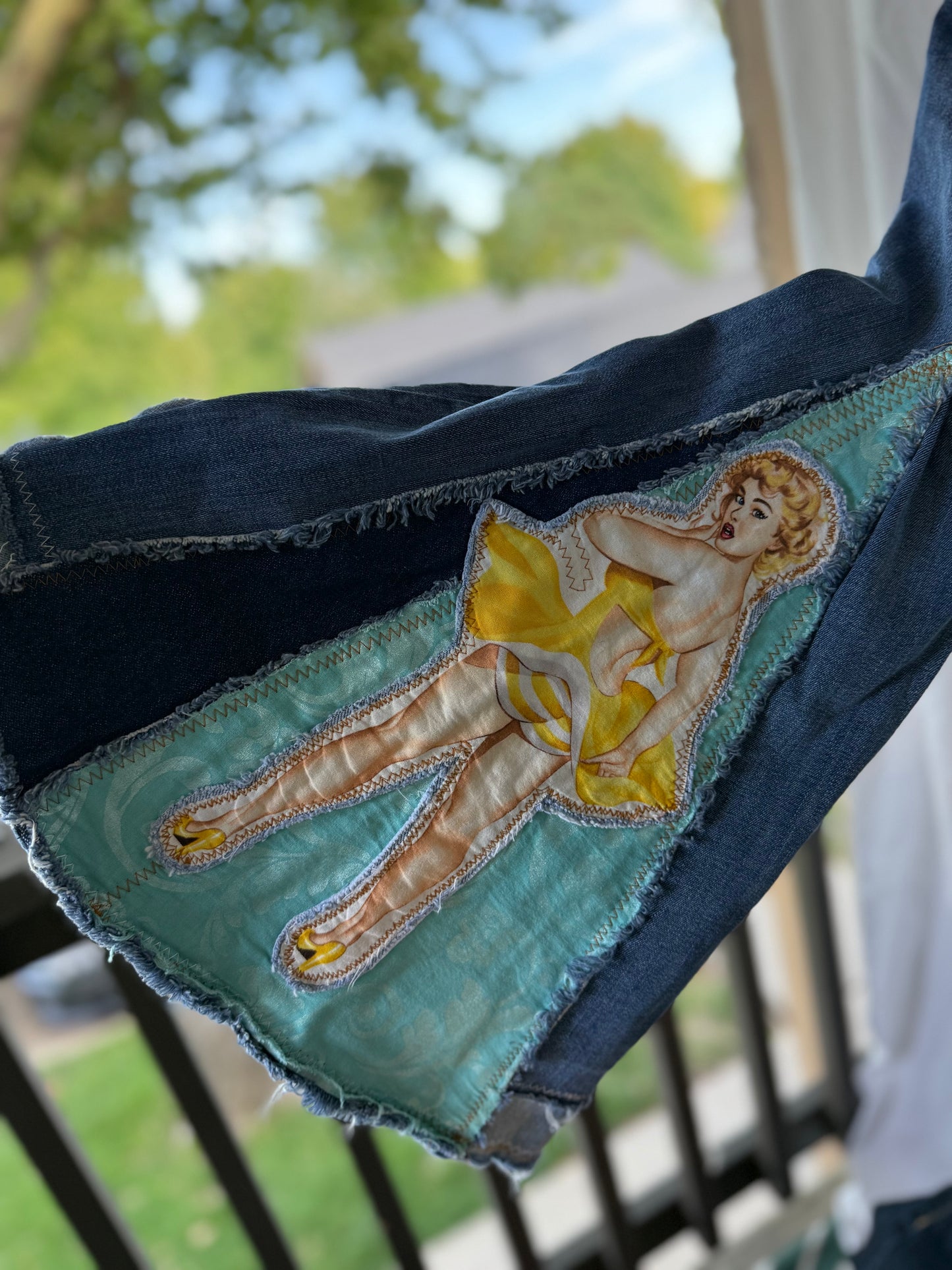 Retro Pinup Girl Flower Power Bell Bottom Jeans (size 12) – Bold Vintage Vibes