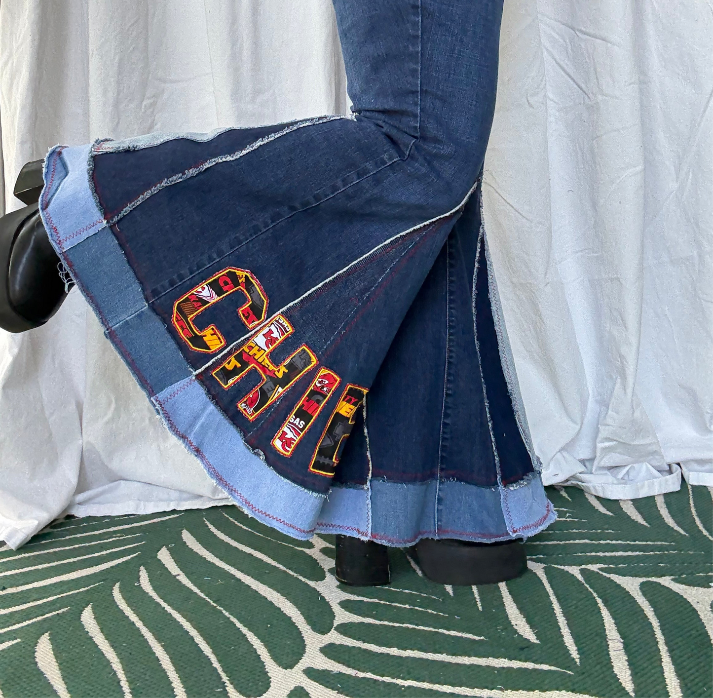Kansas City Bell Bottom Jeans (size 20) – Retro Patchwork Flare