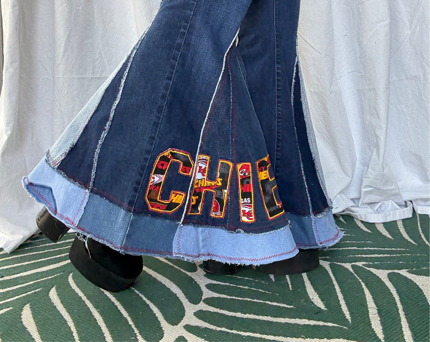 Kansas City Bell Bottom Jeans (size 20) – Retro Patchwork Flare