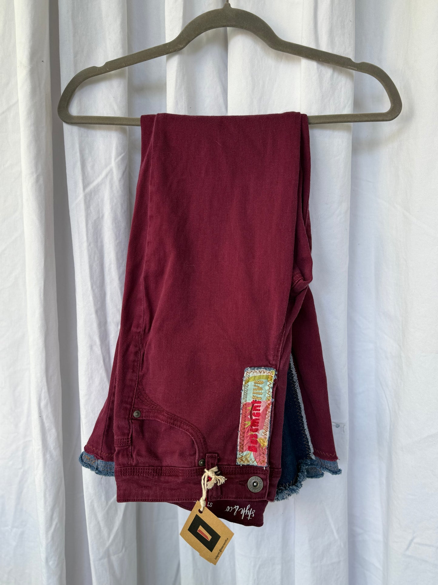 Maroon Bell Bottom Jeans (size 6) – Boho Floral Patchwork Flare