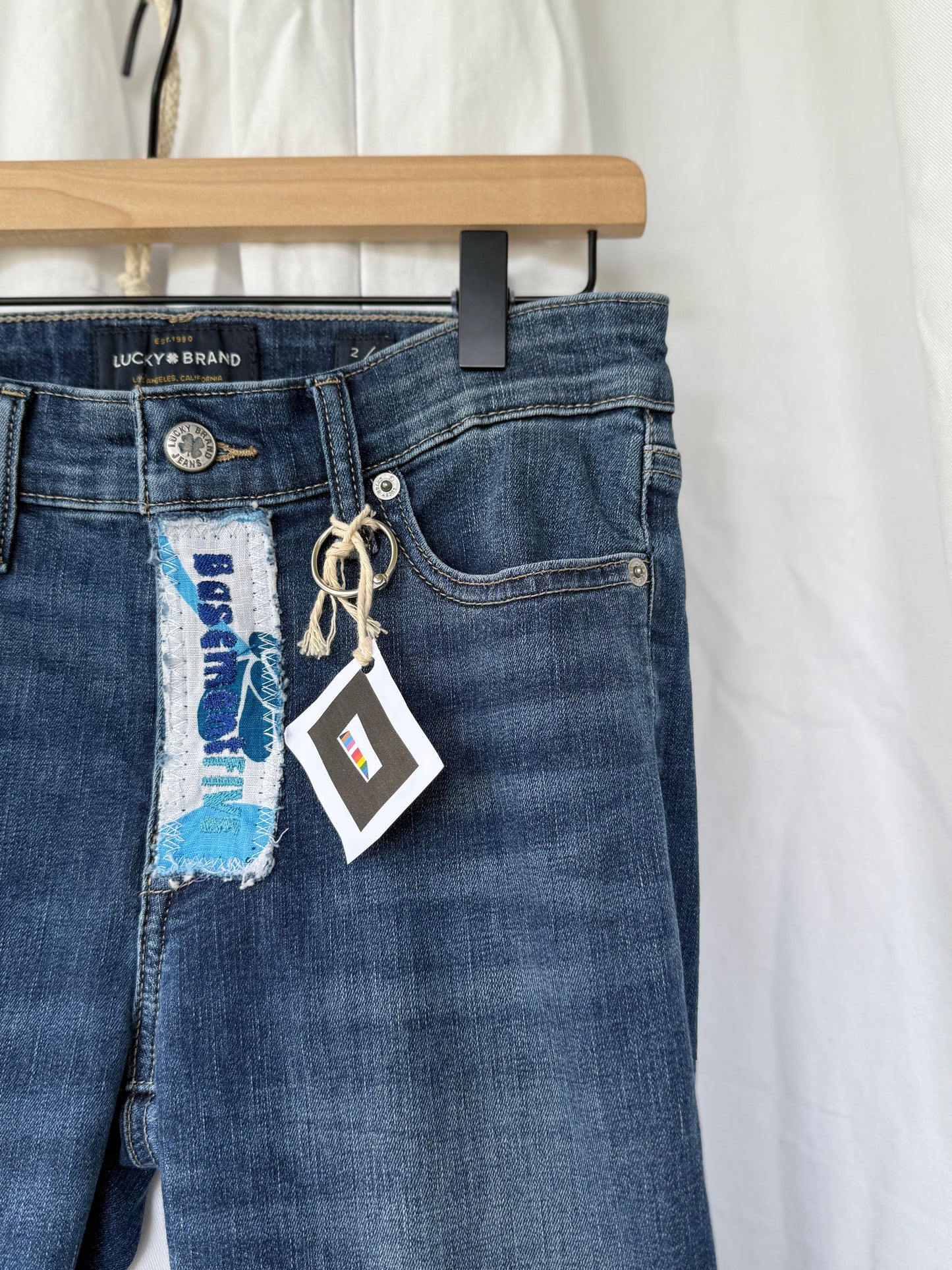 Blue Floral Bell Bottom Jeans (size 2)– Retro Boho Vibes