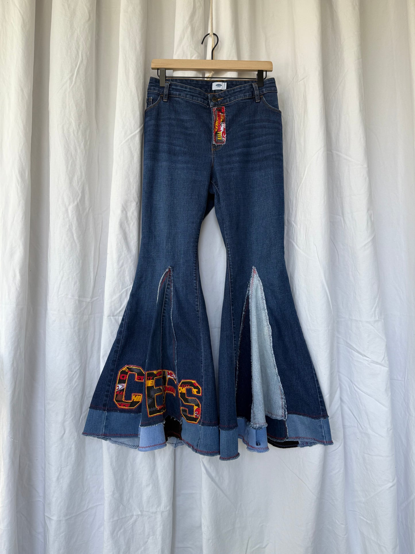 Kansas City Bell Bottom Jeans (size 20) – Retro Patchwork Flare