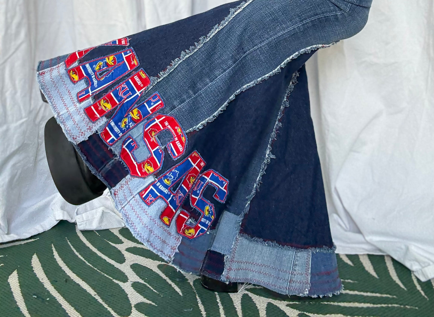 KU Jayhawks Bell Bottom Jeans (size 4)– Retro Flare