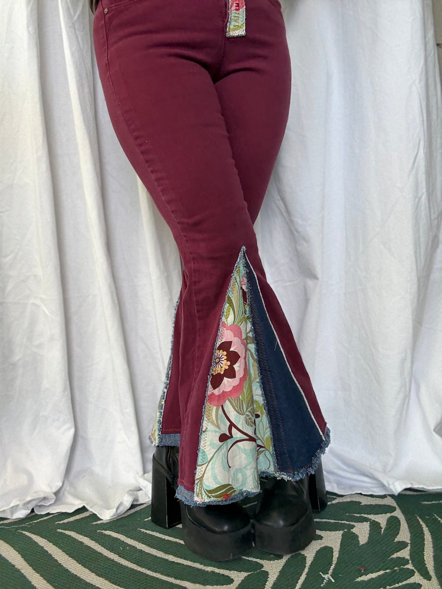 Maroon Bell Bottom Jeans (size 6) – Boho Floral Patchwork Flare