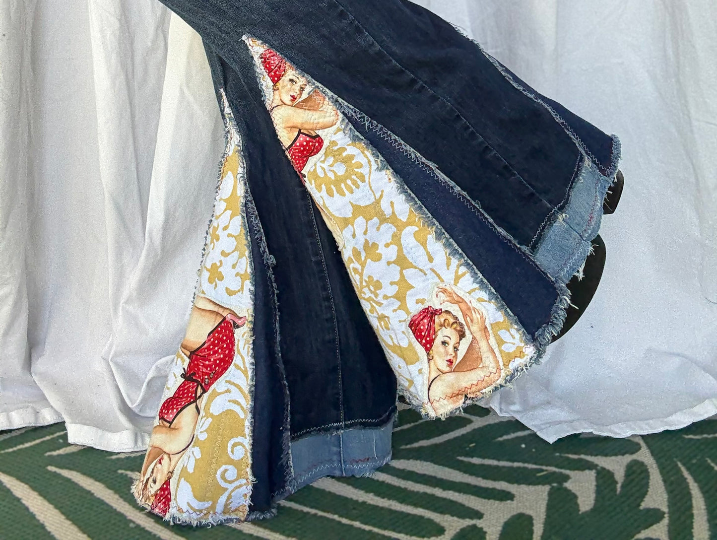 Retro Pin-Up Bell Bottom Jeans (size 2)
