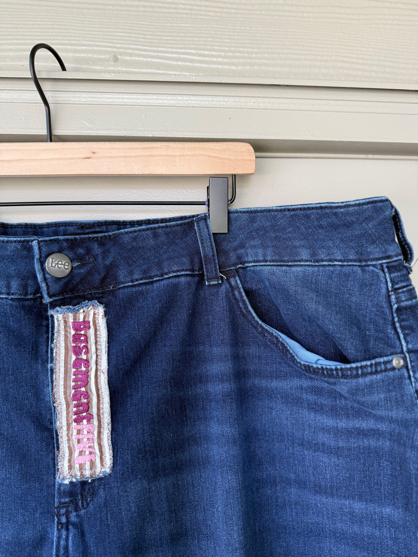 Fabulous Flower Bell bottoms - Size 26 (45x31)