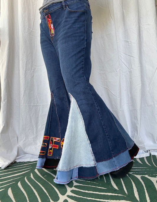 Kansas City Bell Bottom Jeans (size 20) – Retro Patchwork Flare