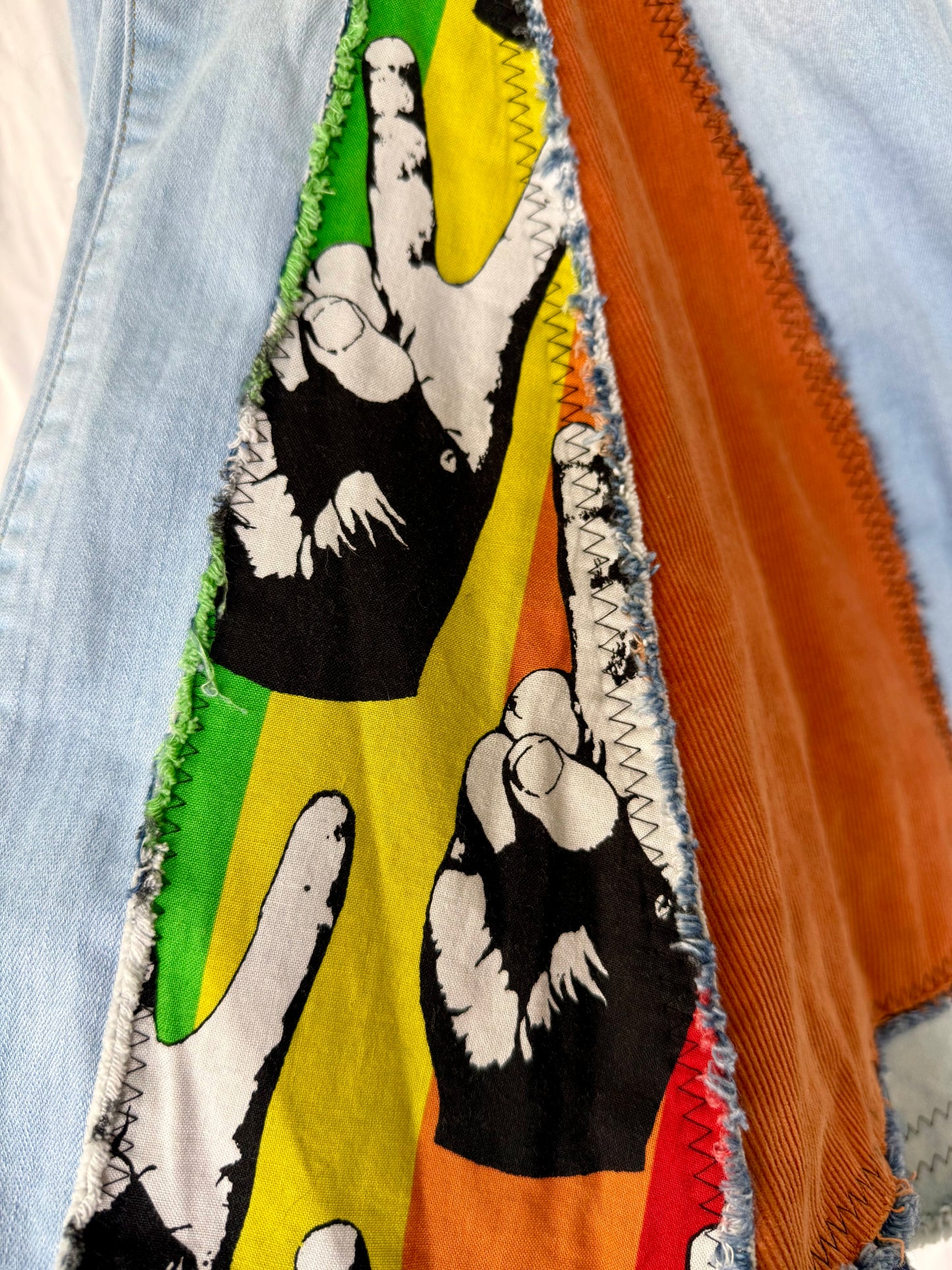 ✌🏻🌈 Patchwork Upcycled Bell Bottoms (Size 14 - 32x31)