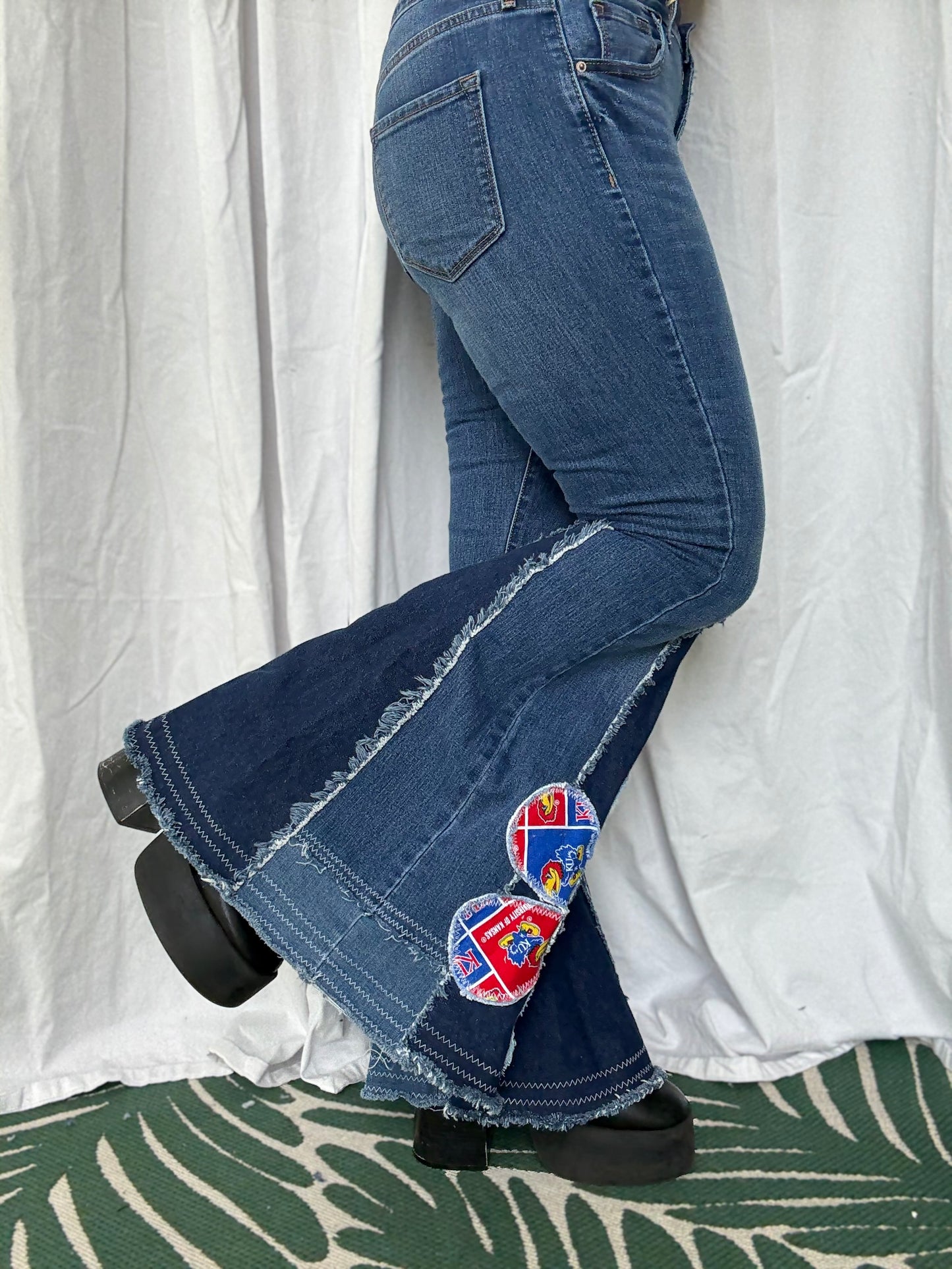 Jayhawks Bell Bottom Jeans (size 6) – Rock the Retro Game Day Look