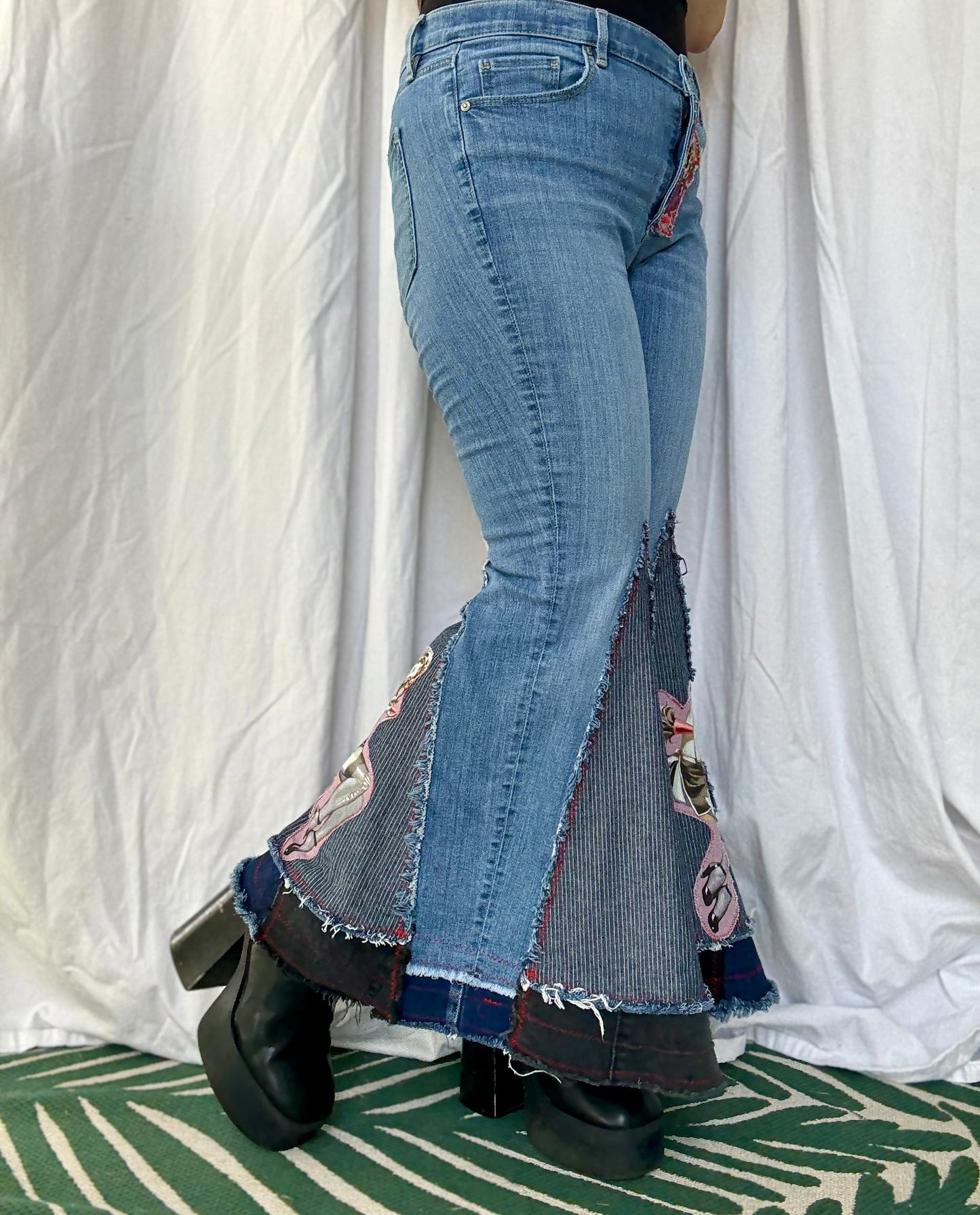 “Cleaning lady” Pin-Up Zombie Bell Bottom Jeans – Retro Rocker Flare (size 12)