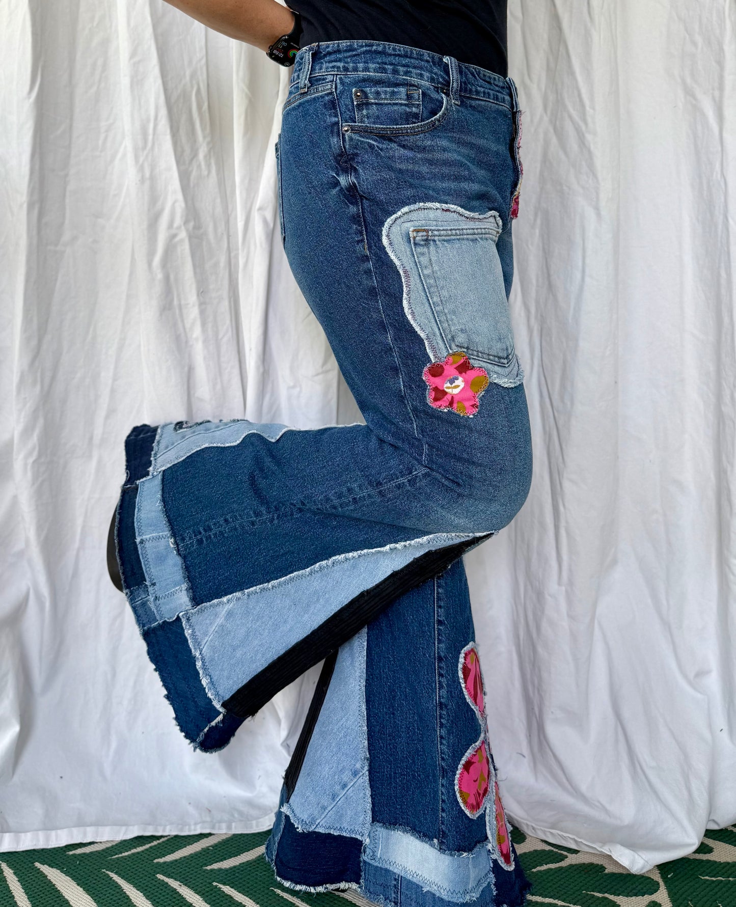 Retro Flower Power (size 20 long 33” inseam)