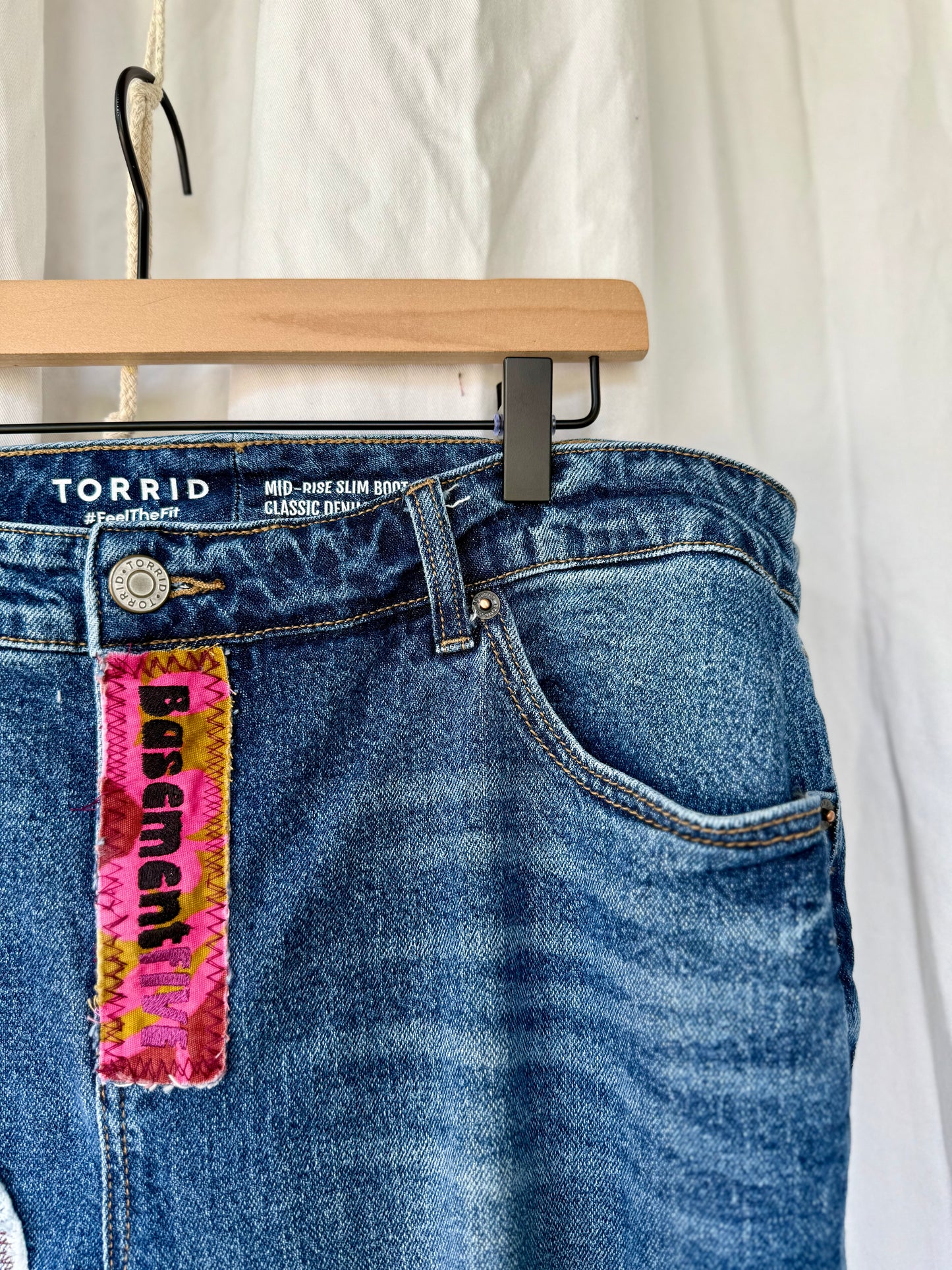 Retro Flower Power (size 20 long 33” inseam)