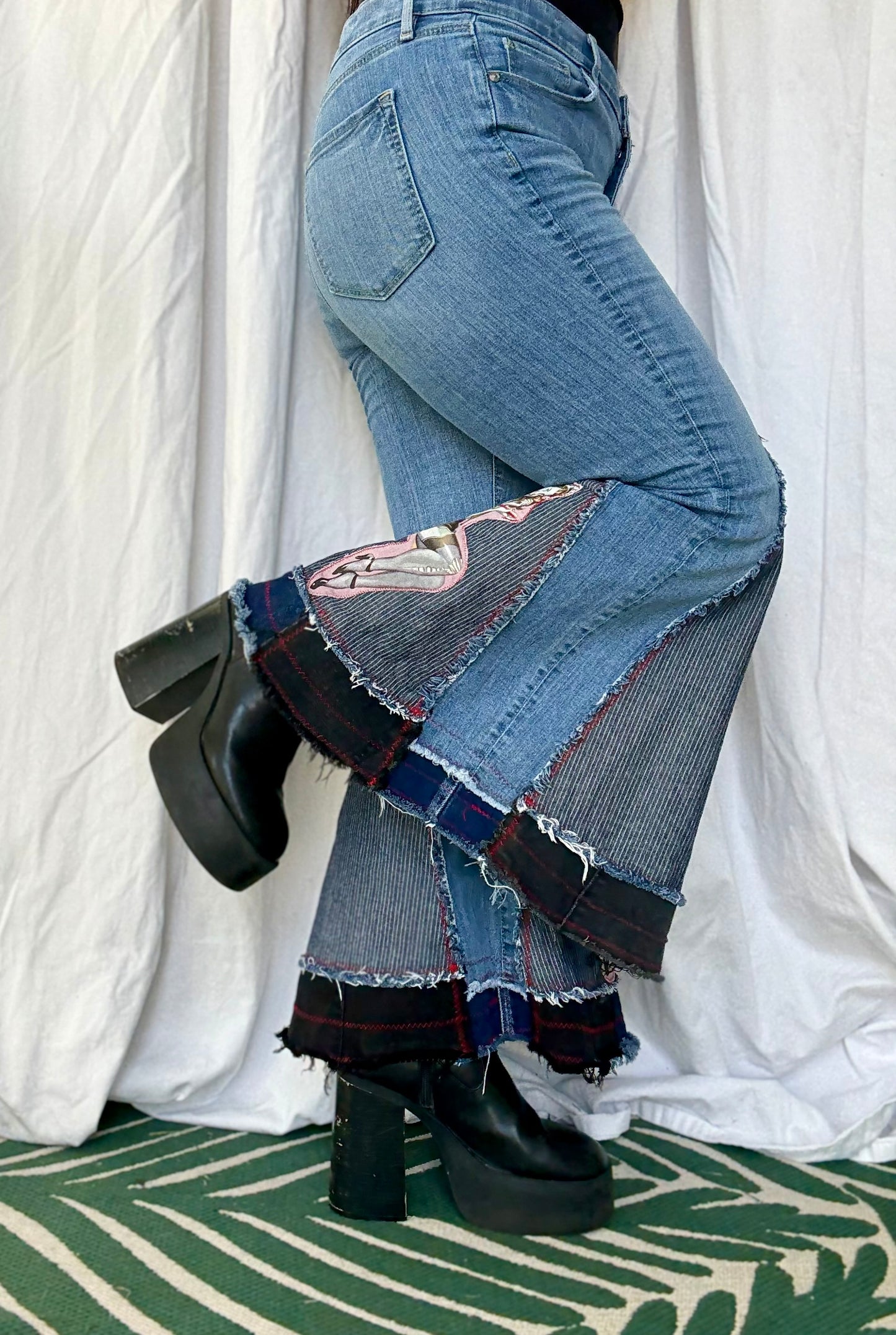 “Cleaning lady” Pin-Up Zombie Bell Bottom Jeans – Retro Rocker Flare (size 12)