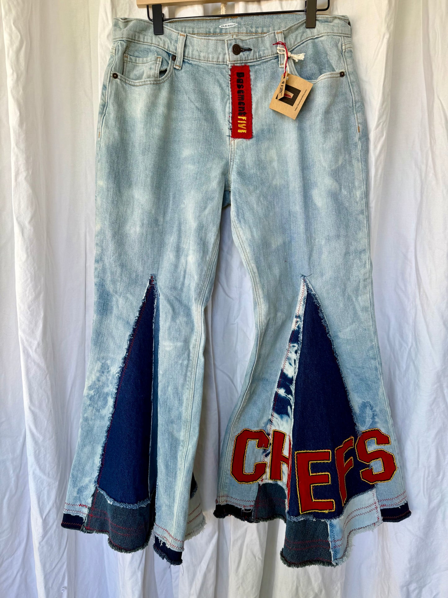 Chiefs Bell Bottom Jeans (Size 6) – Light Wash Statement Flares