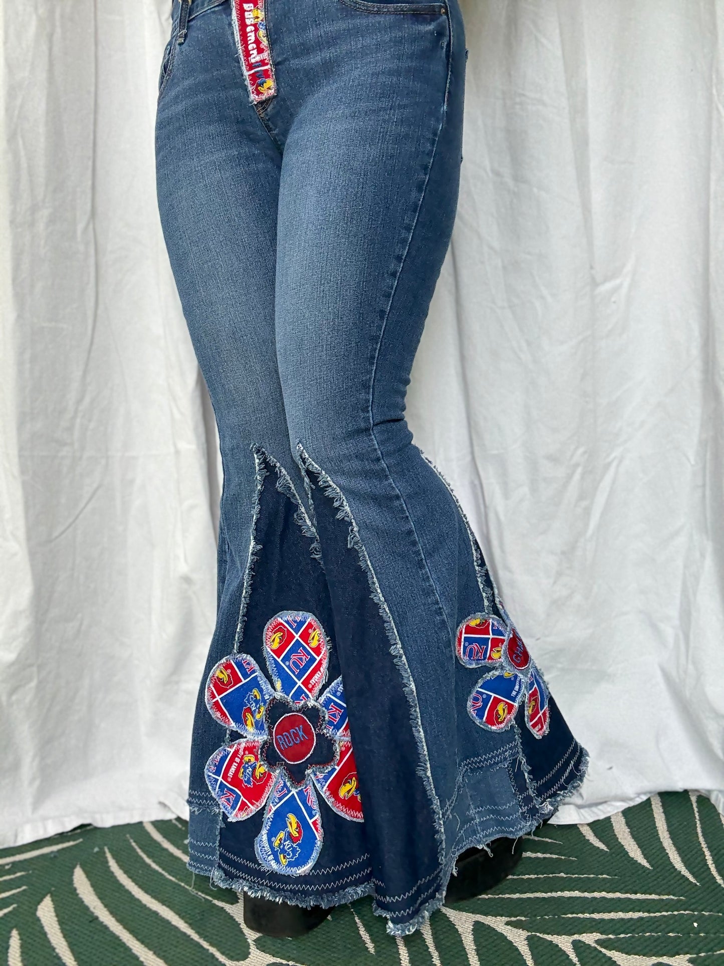 Jayhawks Bell Bottom Jeans (size 6) – Rock the Retro Game Day Look