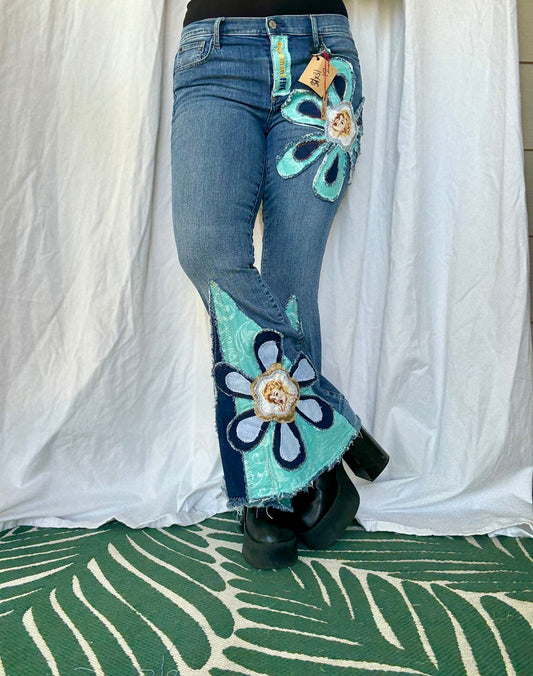 Retro Pinup Girl Flower Power Bell Bottom Jeans (size 12) – Bold Vintage Vibes