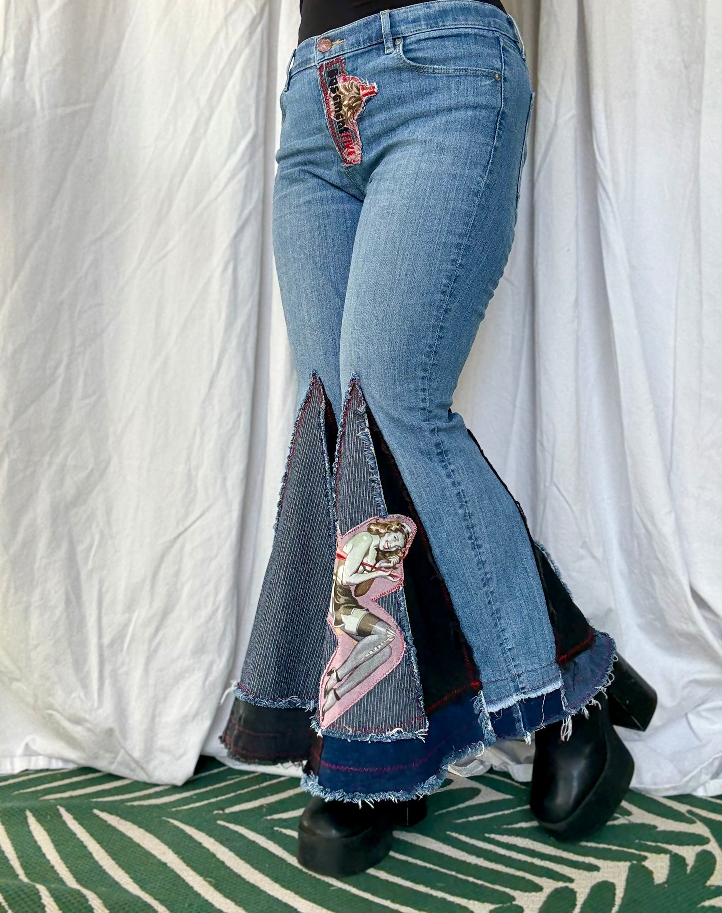 “Cleaning lady” Pin-Up Zombie Bell Bottom Jeans – Retro Rocker Flare (size 12)