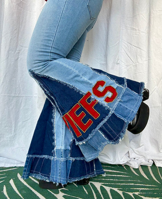 Chiefs Bell Bottom Jeans (Size 4) – Light Wash Statement Flares