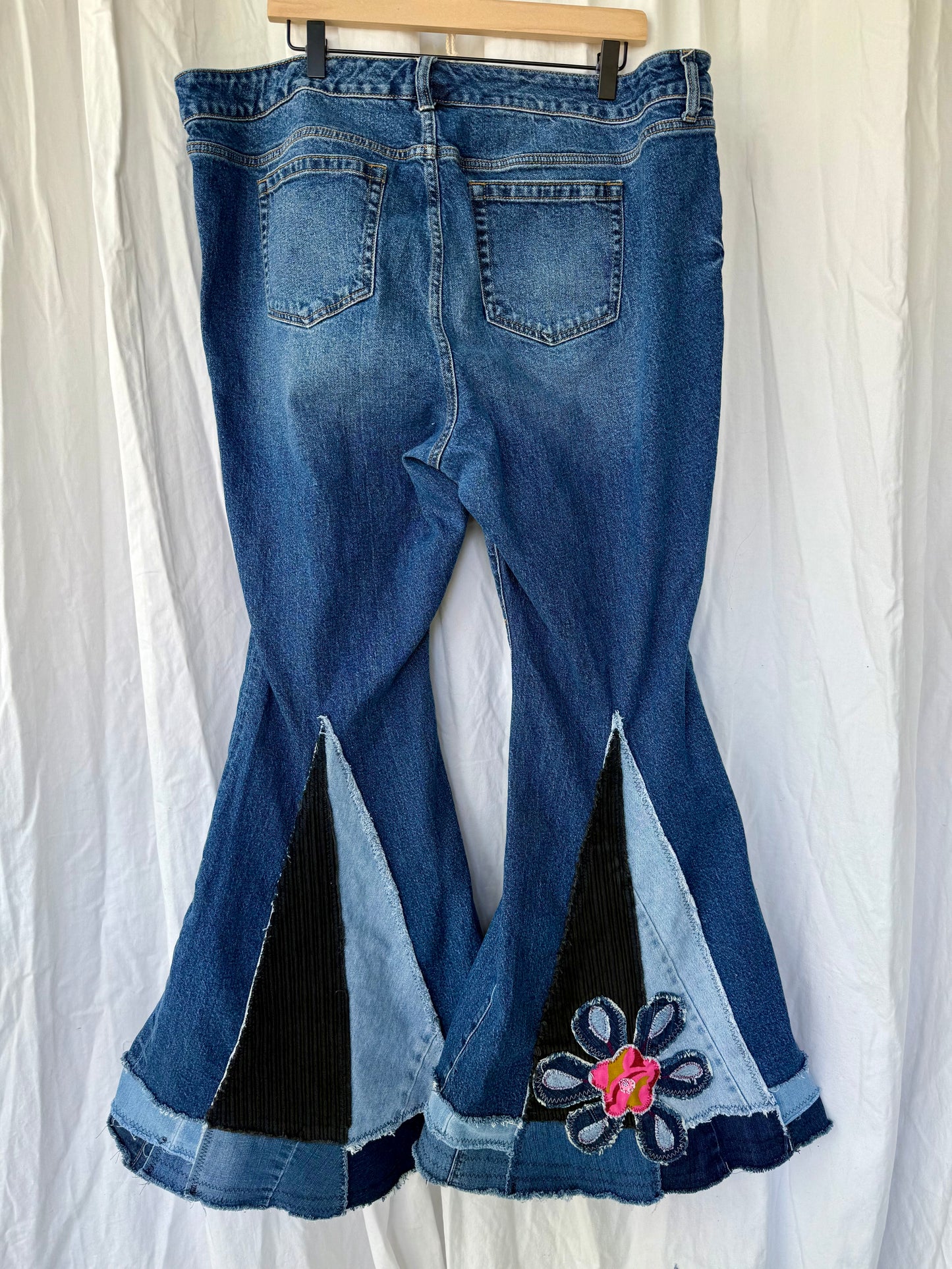 Retro Flower Power (size 20 long 33” inseam)