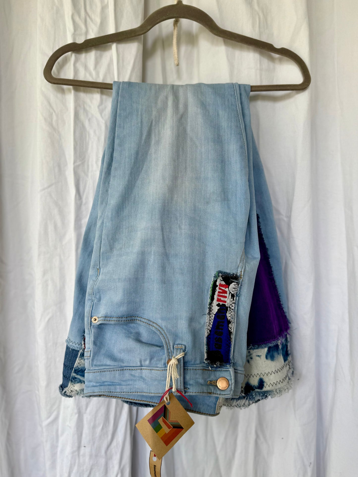 ✌🏻🌈 Patchwork Upcycled Bell Bottoms (Size 14 - 32x31)