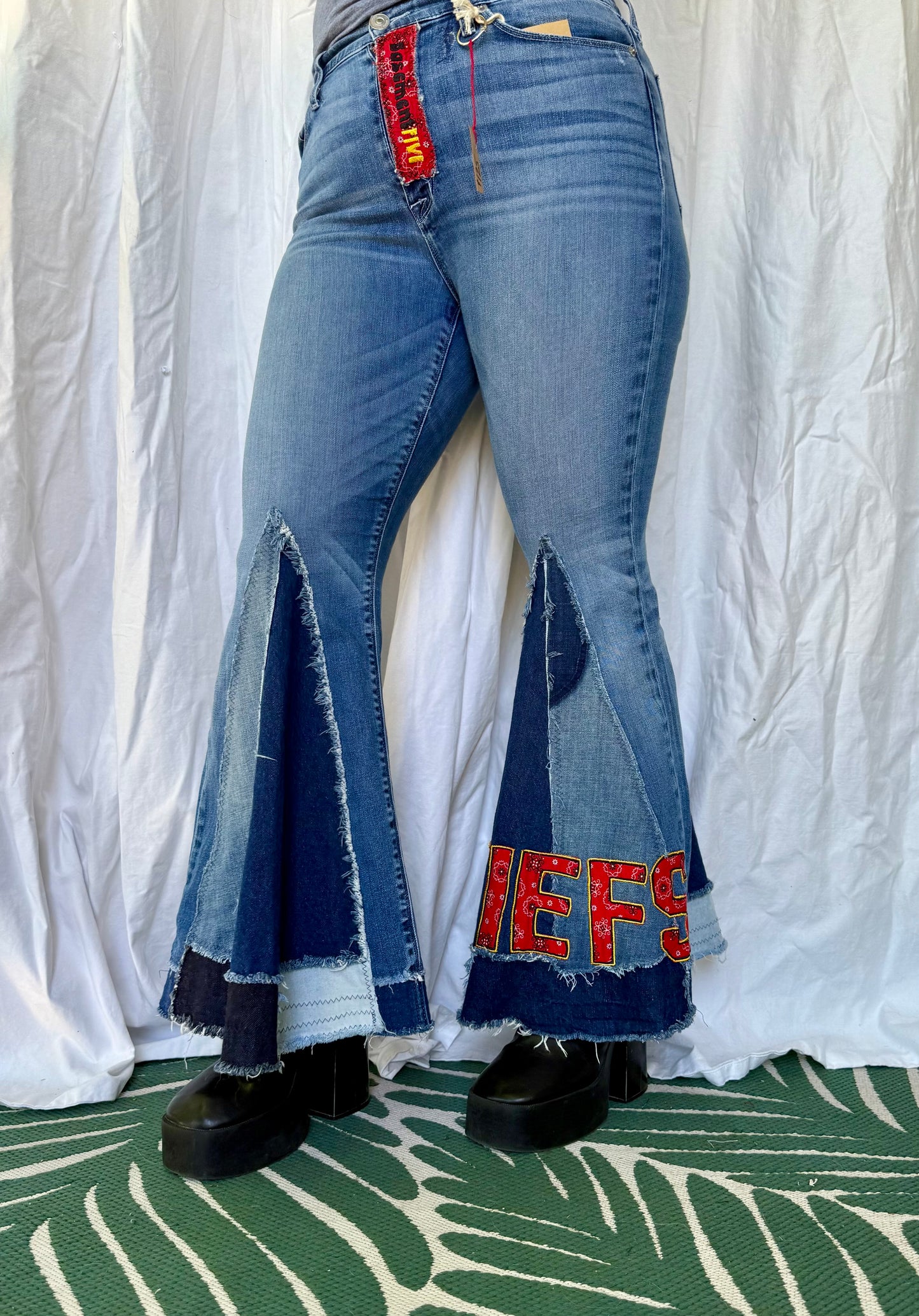 Kansas City Chiefs Bell Bottom Jeans (size 10)
