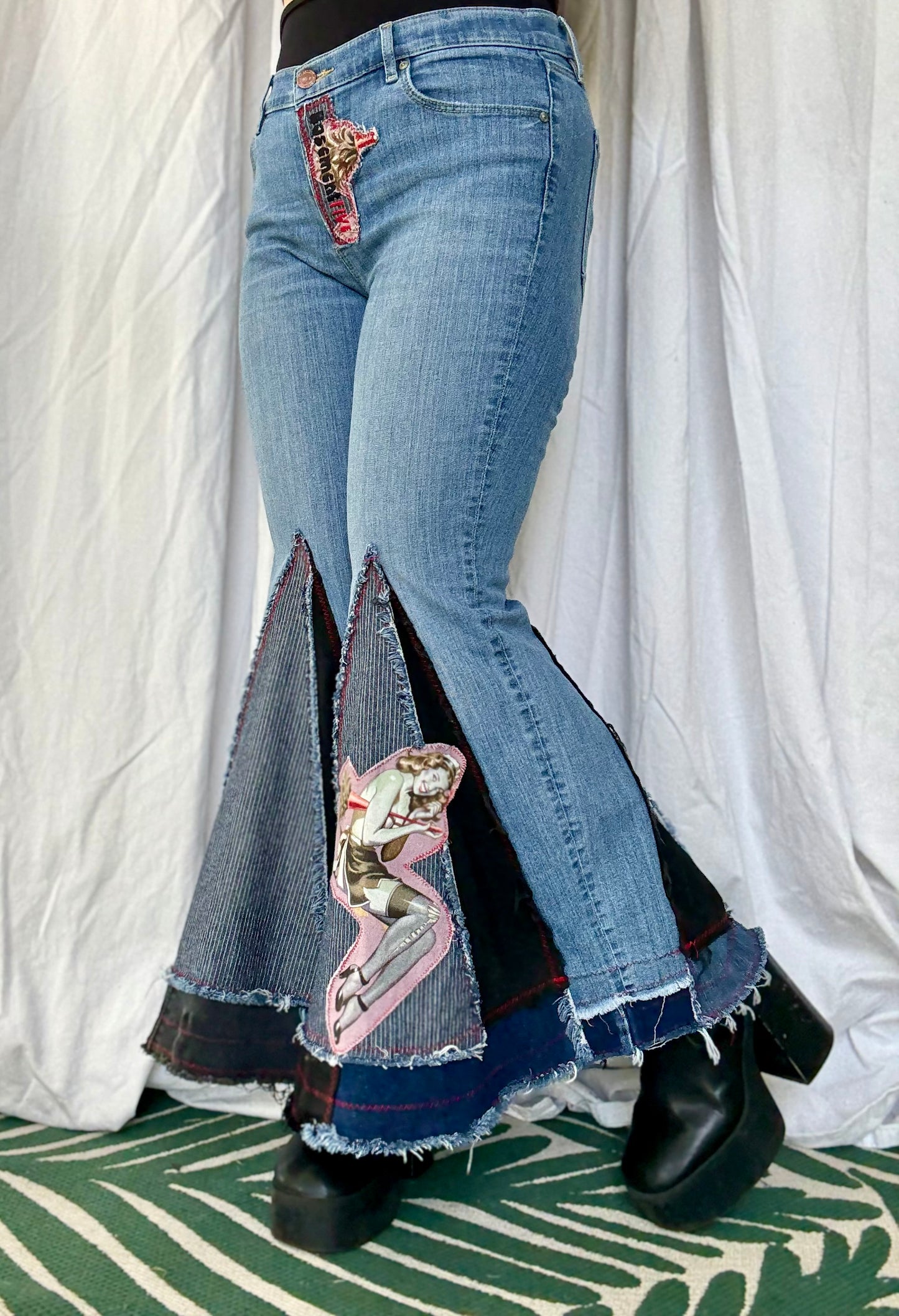 “Cleaning lady” Pin-Up Zombie Bell Bottom Jeans – Retro Rocker Flare (size 12)